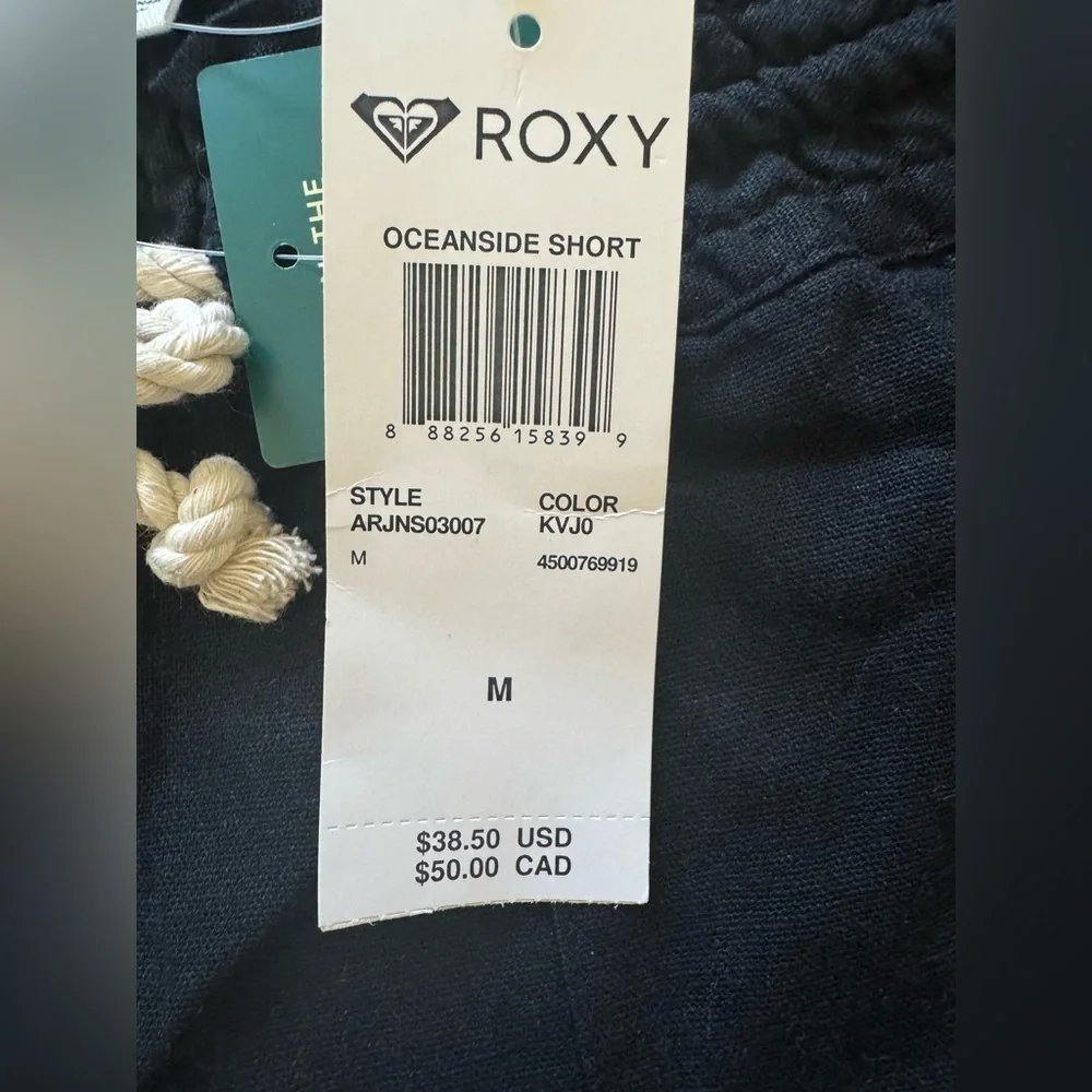 Roxy comfortable oceanside